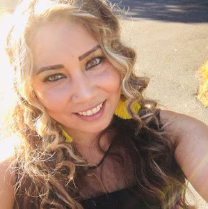 Meet your Posher, Elisa